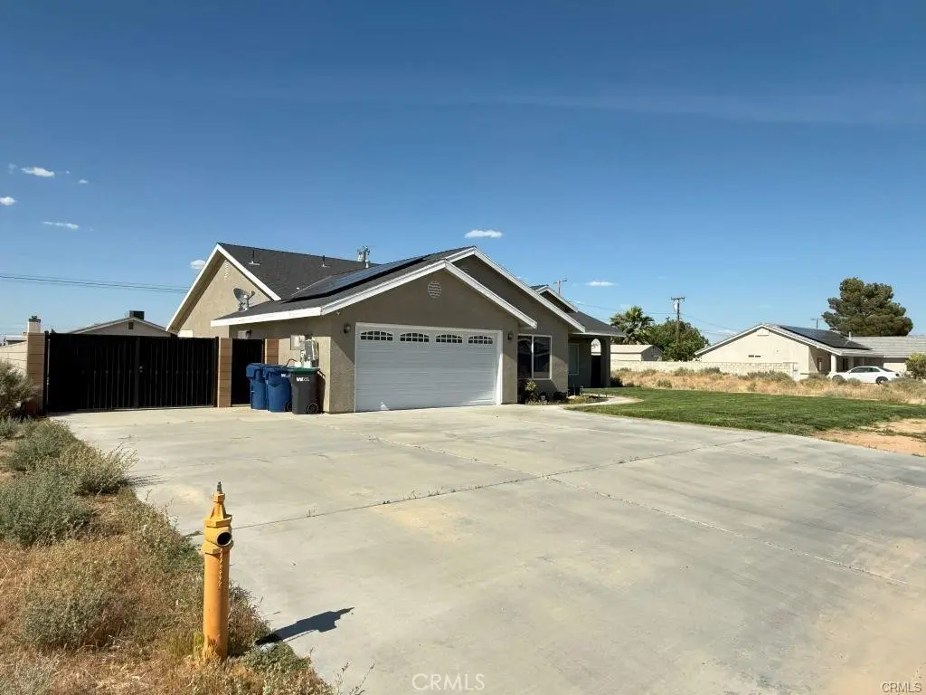9425 Evelyn Avenue, California City, CA — listing photo 1