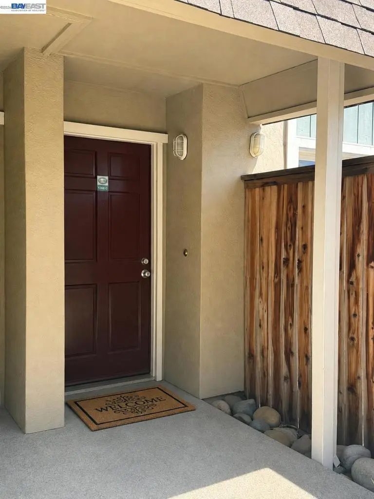 Condominium for sale at 1366 Callen St C, Vacaville, CA featuring 2 beds and 2 baths