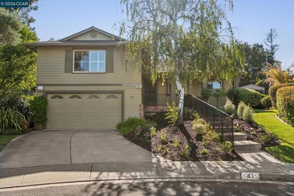 Single Family Residence for sale at 41 Burnham Ct, Pleasant Hill, CA featuring 3 beds and 3 baths