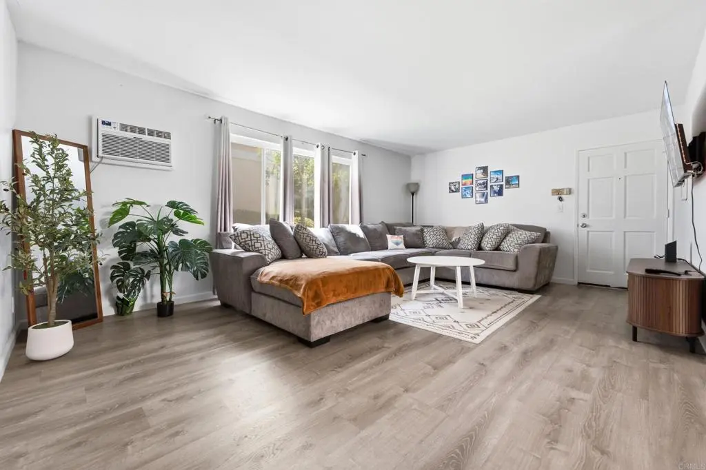 4800 Williamsburg Lane 140, La Mesa, CA — listing photo 1