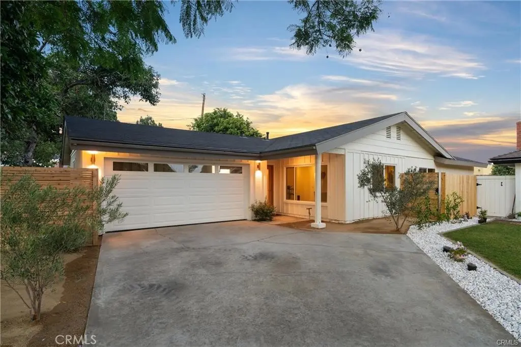 2101 N Hathaway, Santa Ana, CA — listing photo 1