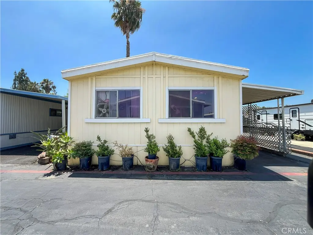 716 N Grand Avenue H5, Covina, CA — listing photo 1