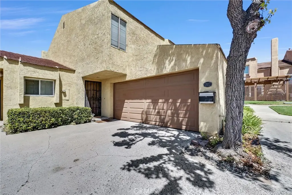 19651 Castellana, Yorba Linda, CA — listing photo 1
