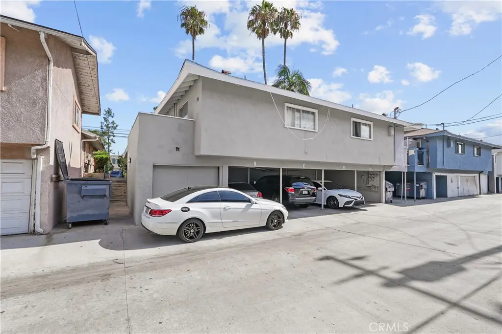 741 W 18th, Costa Mesa, CA — listing photo 1