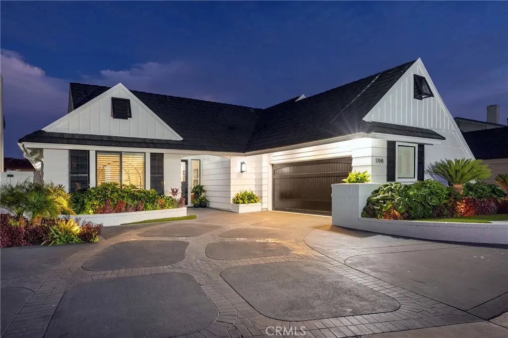 17041 Marina Bay, Huntington Beach, CA — listing photo 1