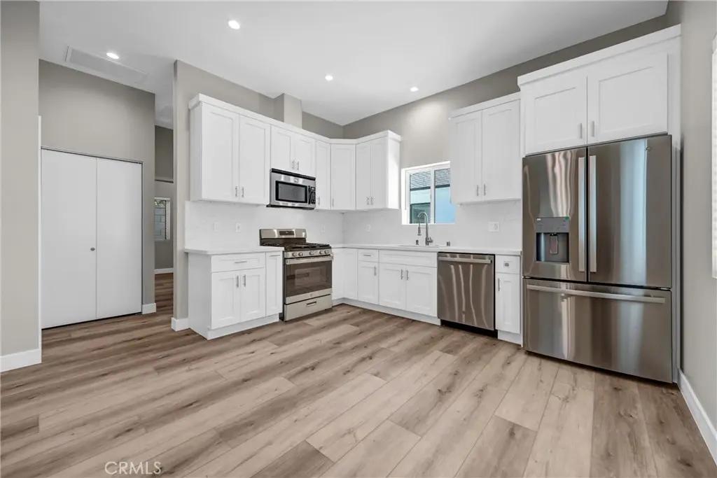 9998 1/2 Louise Avenue, Northridge, CA — listing photo 1