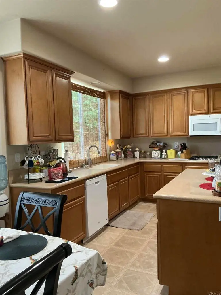 10328 Chase CreeK Lane, Lakeside, CA — listing photo 1