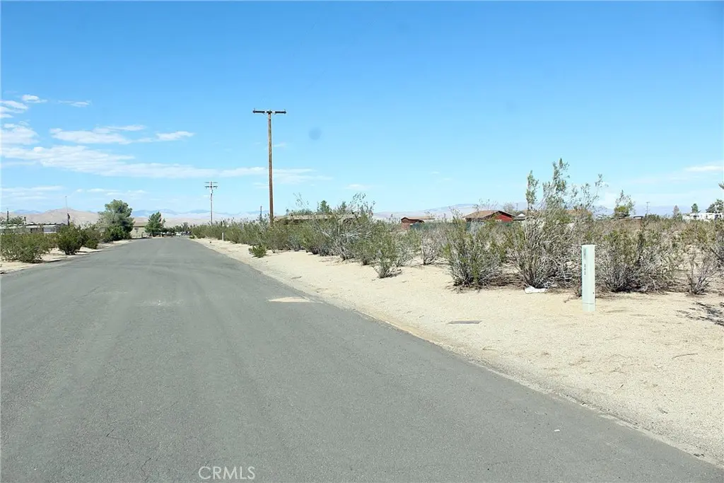11 Olanche Avenue, Mojave, CA — listing photo 1