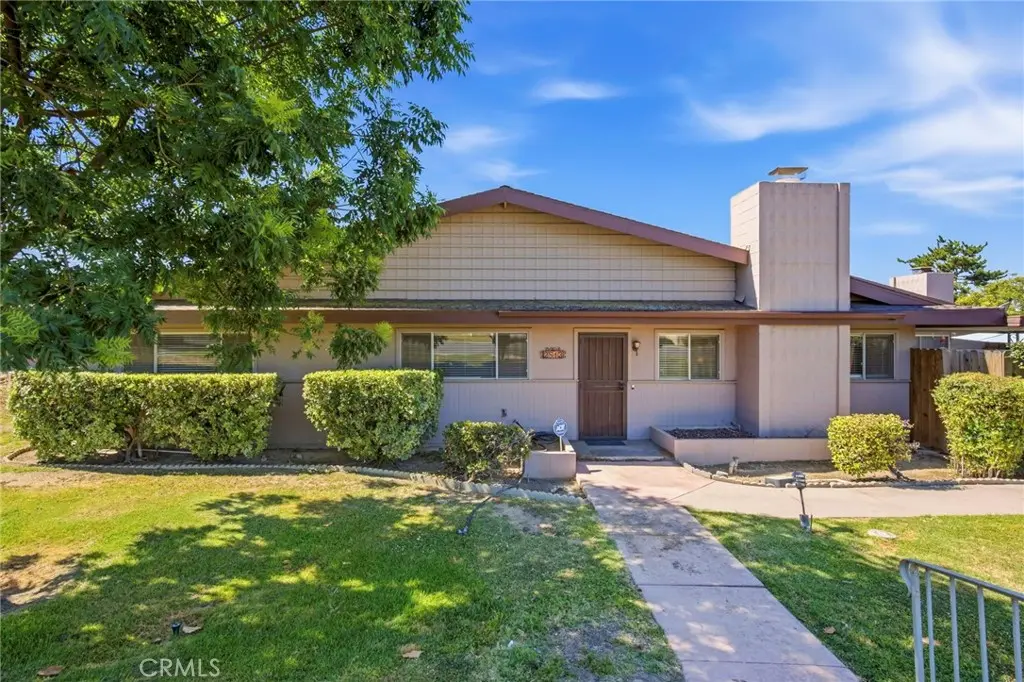 2813 Summit Circle, Bakersfield, CA — listing photo 1