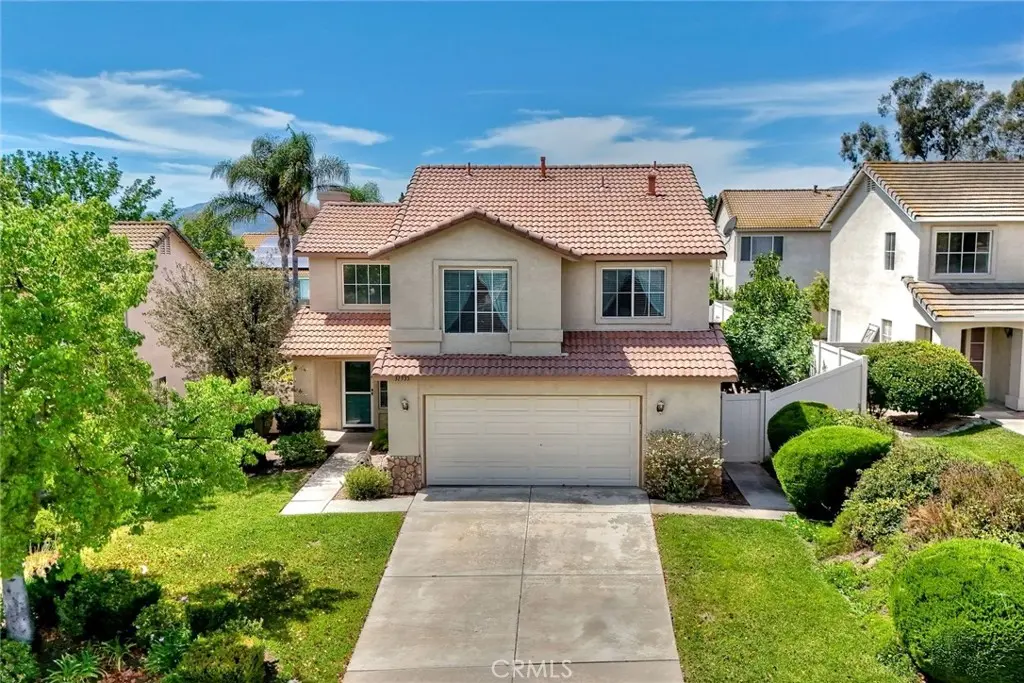 Single Family Residence for sale at 31935 Calle Vimianzo, Temecula, CA featuring 3 beds and 3 baths
