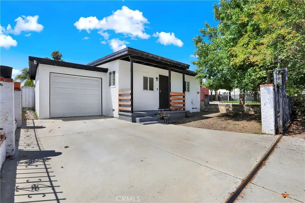 334 W California Avenue, Vista, CA — listing photo 1