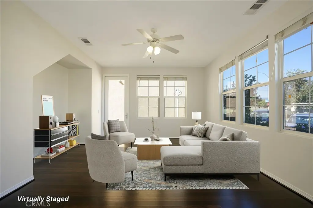 31770 Paseo Bonito, Castaic, CA — listing photo 1