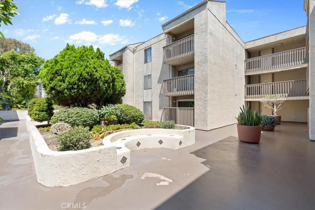 1610 Neil Armstrong Street 313, Montebello, CA — listing photo 1