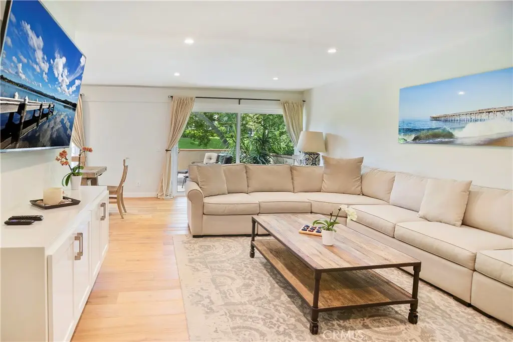 Residential Lease for rent at 2112 Vista Dorado, Newport Beach, Orange County, CA featuring 3 beds and 3 baths