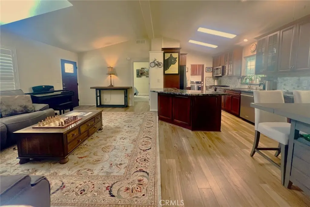 319 Concord, Newport Beach, CA — listing photo 1