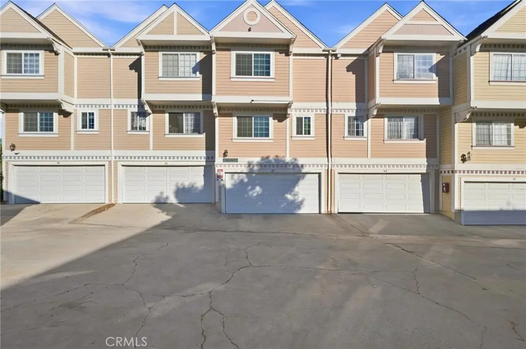 13750 Hubbard Street 57, Sylmar, CA — listing photo 1