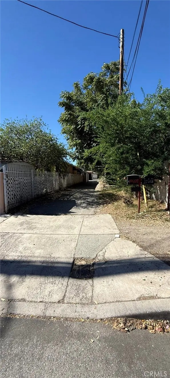 Duplex for sale at 10479 El Dorado, Los Angeles, CA