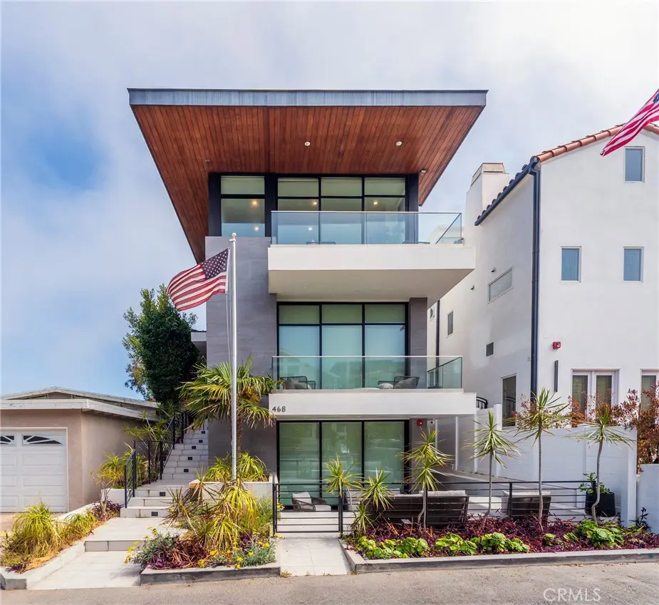 468 30th Street, Manhattan Beach, CA — listing photo 1