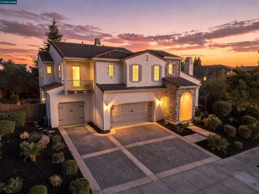 Single Family Residence for sale at 3086 Hastings Way, San Ramon, CA featuring 5 beds and 4 baths