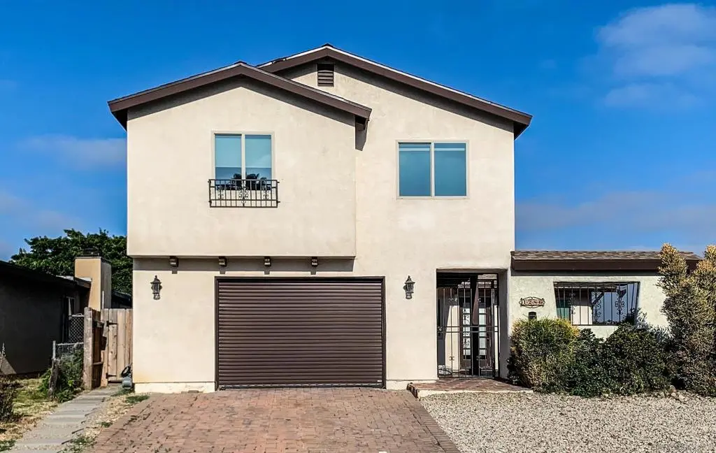 Single Family Residence for rent at 1286 Otono St, San Diego, CA featuring 3 beds and 2 baths