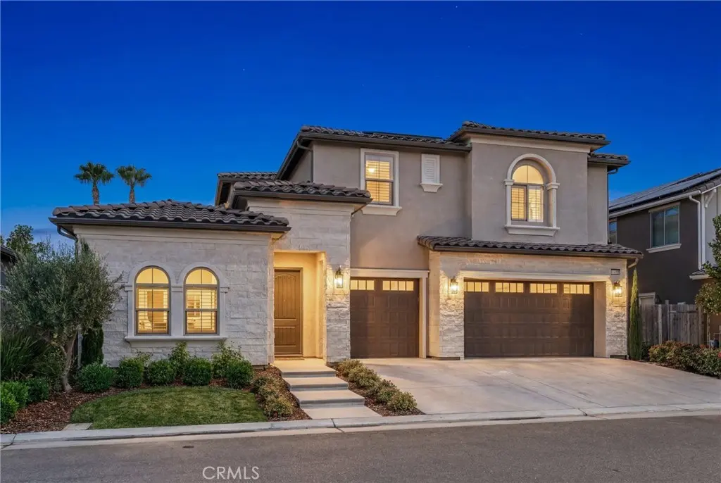 Single Family Residence for sale at 11315 N Via San Toma Drive, Fresno, CA featuring 5 beds and 5 baths