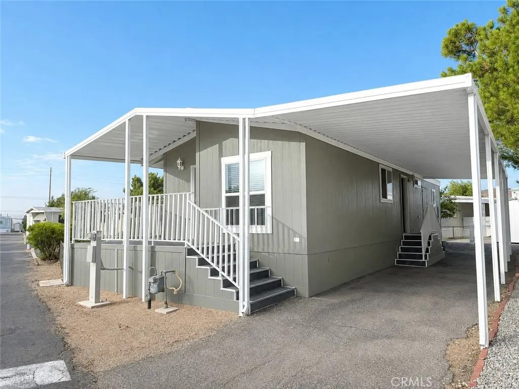 22601 Bear Valley Road 33, Apple Valley, CA — listing photo 1