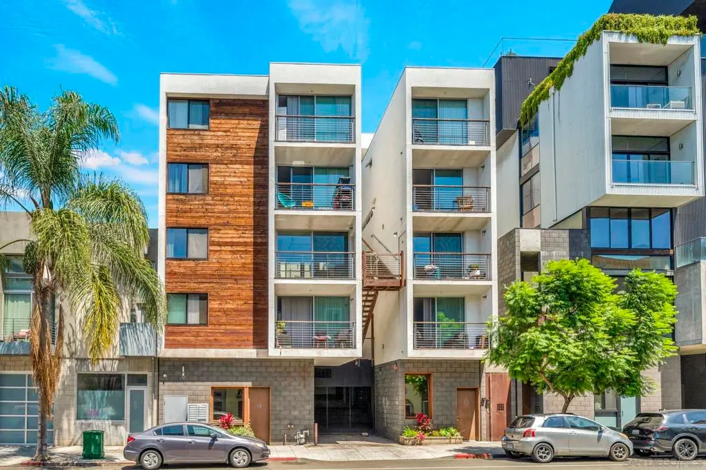 Apartment for rent at 1941 Columbia 302, San Diego, CA featuring 1 bed and 1 bath