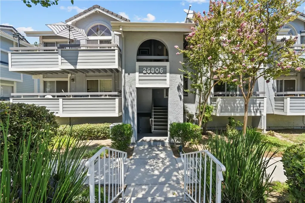 26806 Claudette Street 323, Canyon Country, CA — listing photo 1