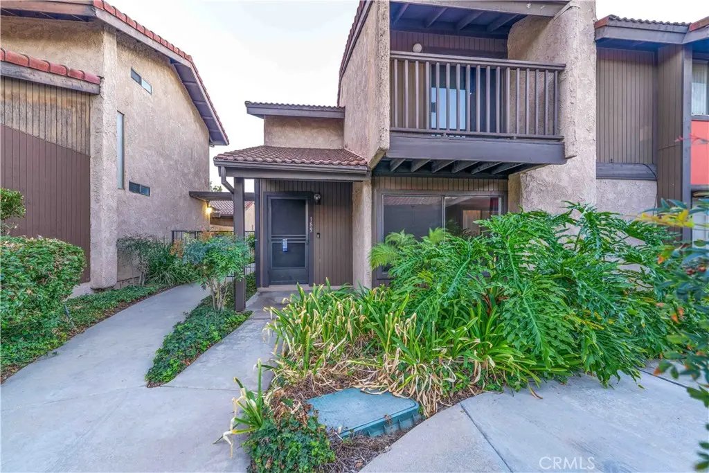 Townhouse for sale at 189 S Hollenbeck, Covina, CA featuring 3 beds and 3 baths