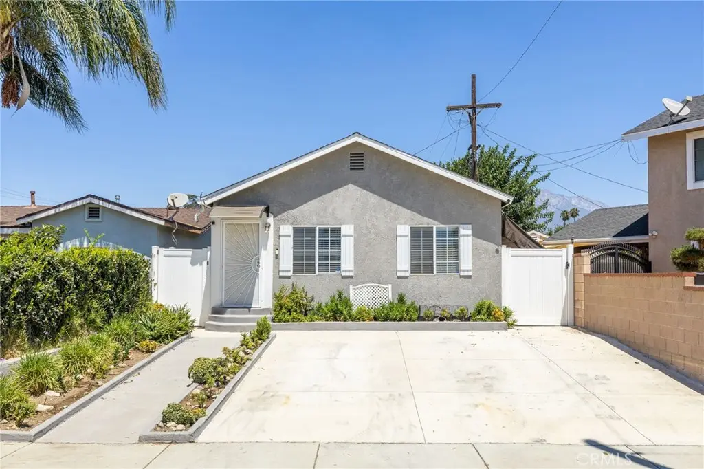 Single Family Residence for sale at 909 E I Street, Ontario, CA featuring 2 beds and 1 bath
