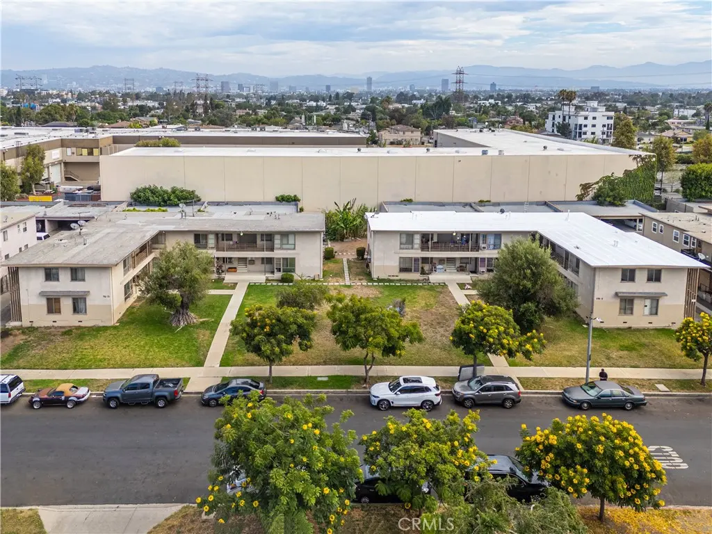 Apartment for sale at 5701 Corbett, Los Angeles, CA