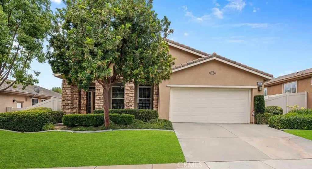 Single Family Residence for sale at 266 Bridle Trail, Beaumont, CA featuring 2 beds and 2 baths