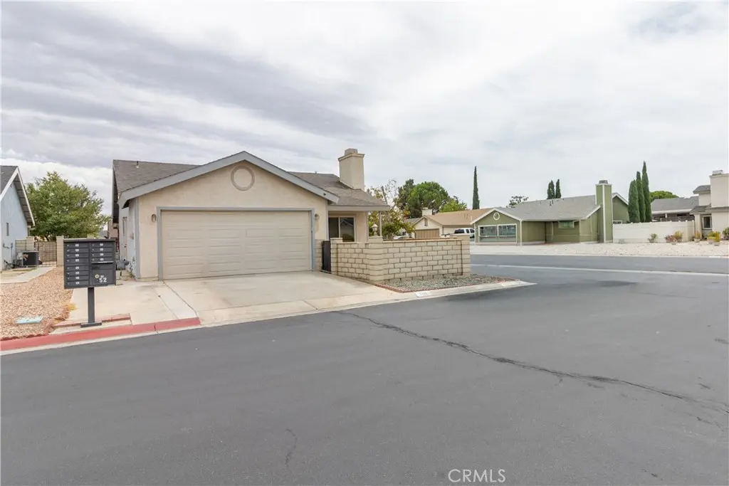 9155 Cherrywood, Hesperia, CA — listing photo 1
