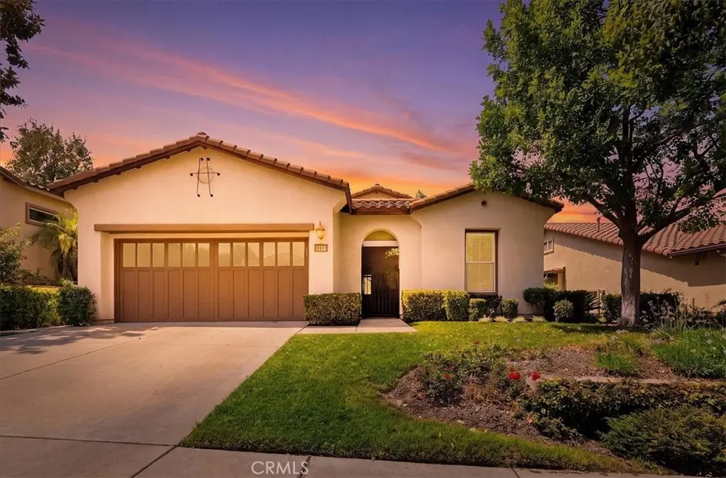 Single Family Residence for sale at 24211 Whitetail, Corona, CA featuring 2 beds and 2 baths