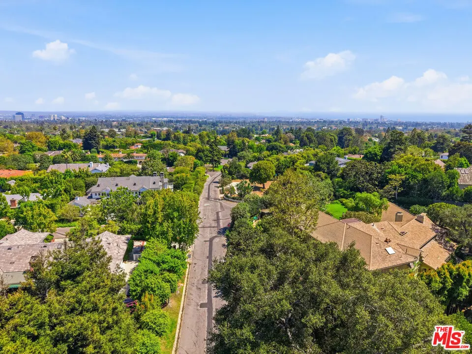 Single Family Residence for sale at 1545 Umeo Road, Los Angeles, CA featuring 3 beds and 2 baths