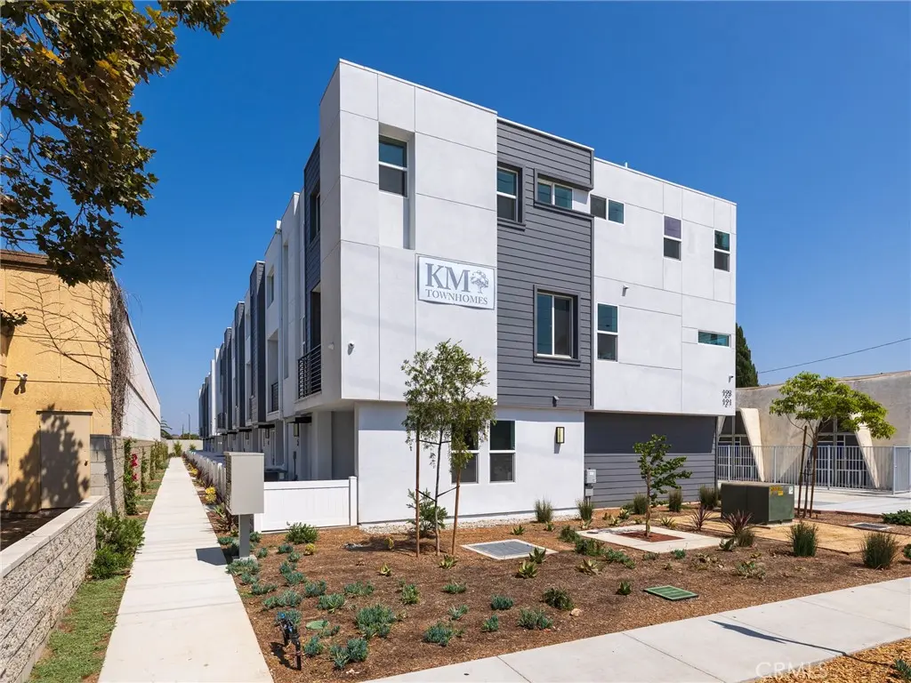 123 E 223rd 3, Carson, CA — listing photo 1