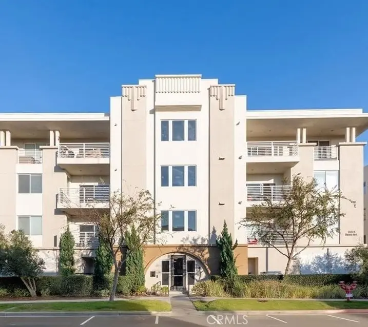 13024 Union, Hawthorne, CA — listing photo 1