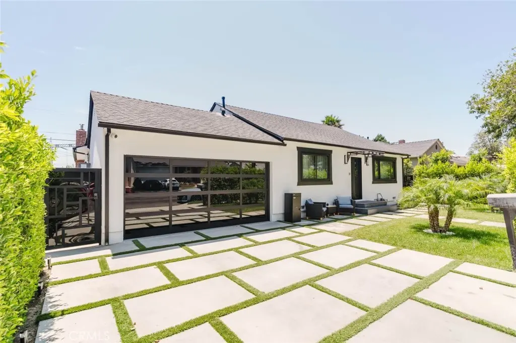 10414 Tiara Street, North Hollywood, CA — listing photo 1