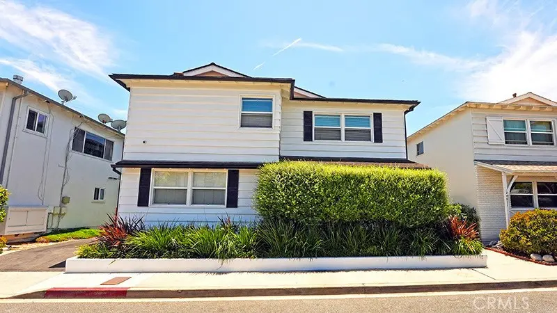 1250 Manhattan Beach, Manhattan Beach, CA — listing photo 1