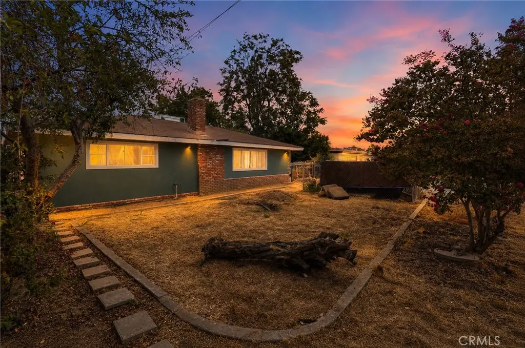 32438 Kentucky, Yucaipa, CA — listing photo 1