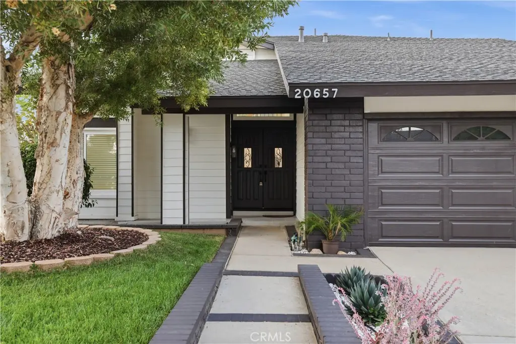 20657 Septo, Chatsworth, CA — listing photo 1
