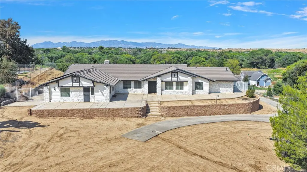 14942 Riverside Drive, Apple Valley, CA — listing photo 1