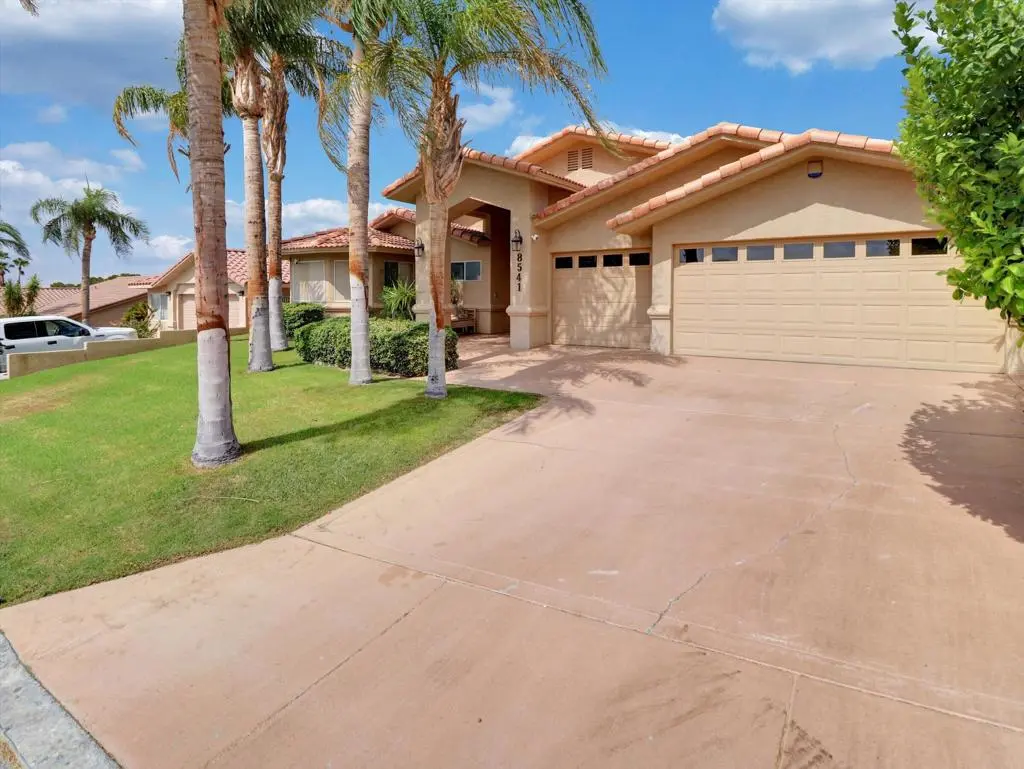 8541 Clubhouse, Desert Hot Springs, CA — listing photo 1
