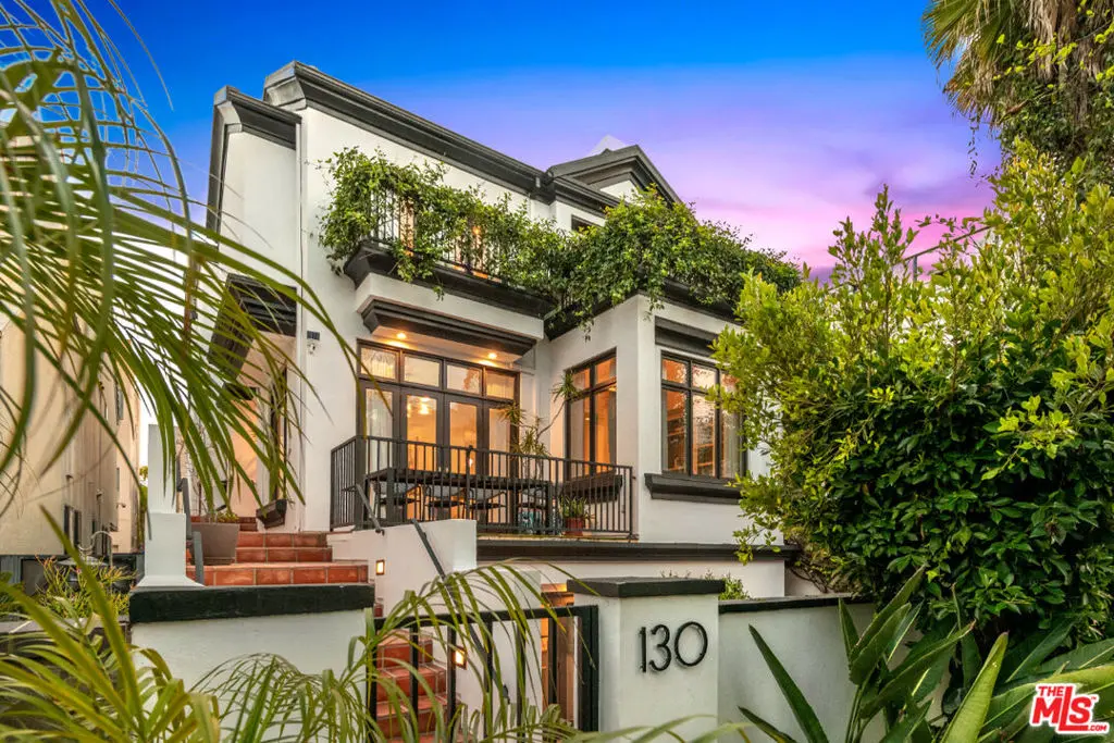 130 Reef Mall, Marina Del Rey, CA — listing photo 1