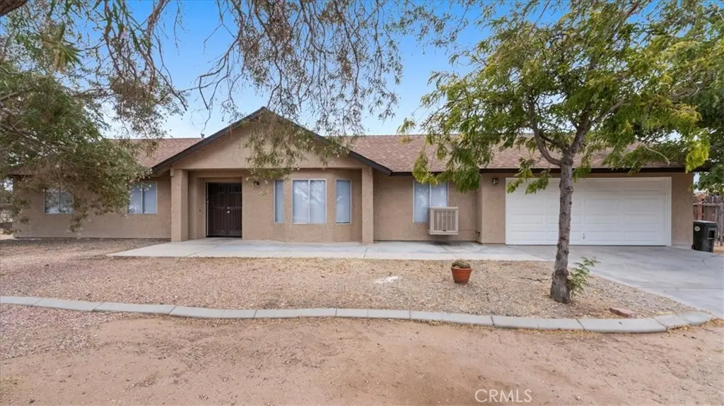 Single Family Residence for sale at 13225 Topock, Apple Valley, CA featuring 3 beds and 2 baths