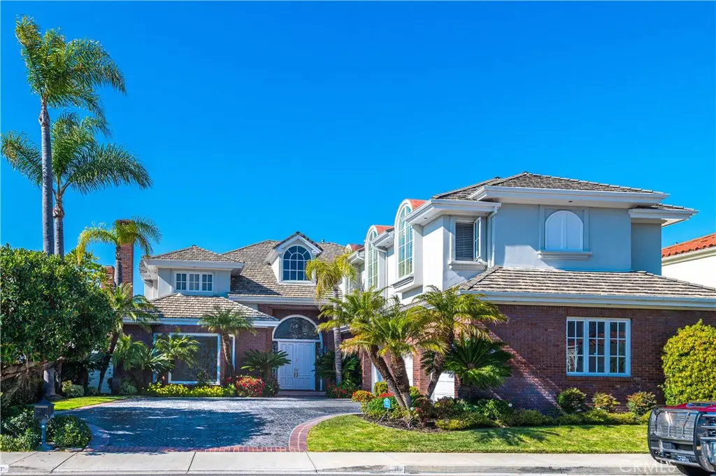 Residential Lease for rent at 5 Sunpeak, Irvine, Orange County, CA featuring 5 beds and 6 baths