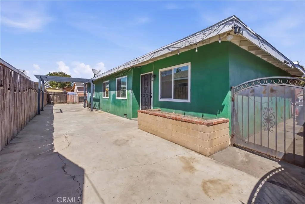 11561 Perkins Avenue, Whittier, CA — listing photo 1