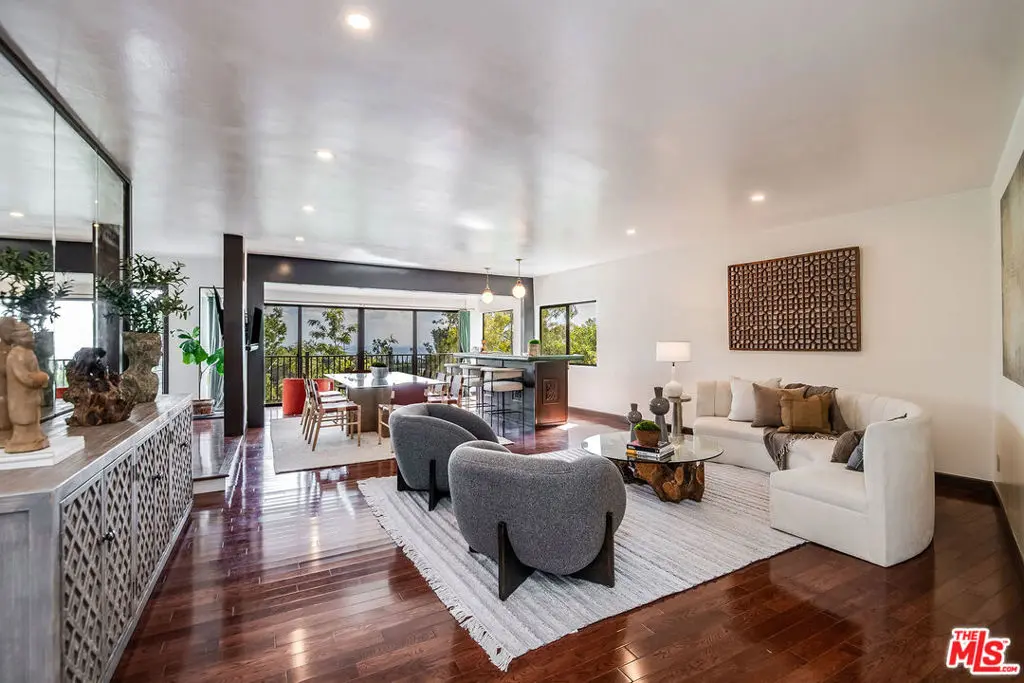 Single Family Residence for rent at 9234 Kinglet Drive, Los Angeles, CA featuring 3 beds and 3 baths