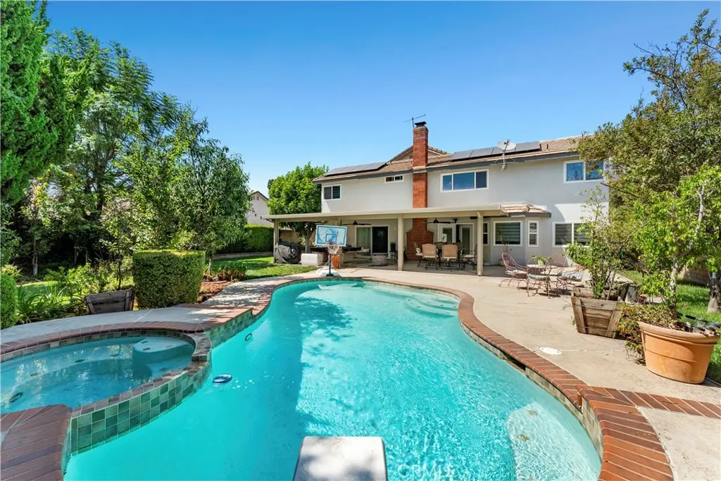 912 Pineridge, Upland, CA — listing photo 1