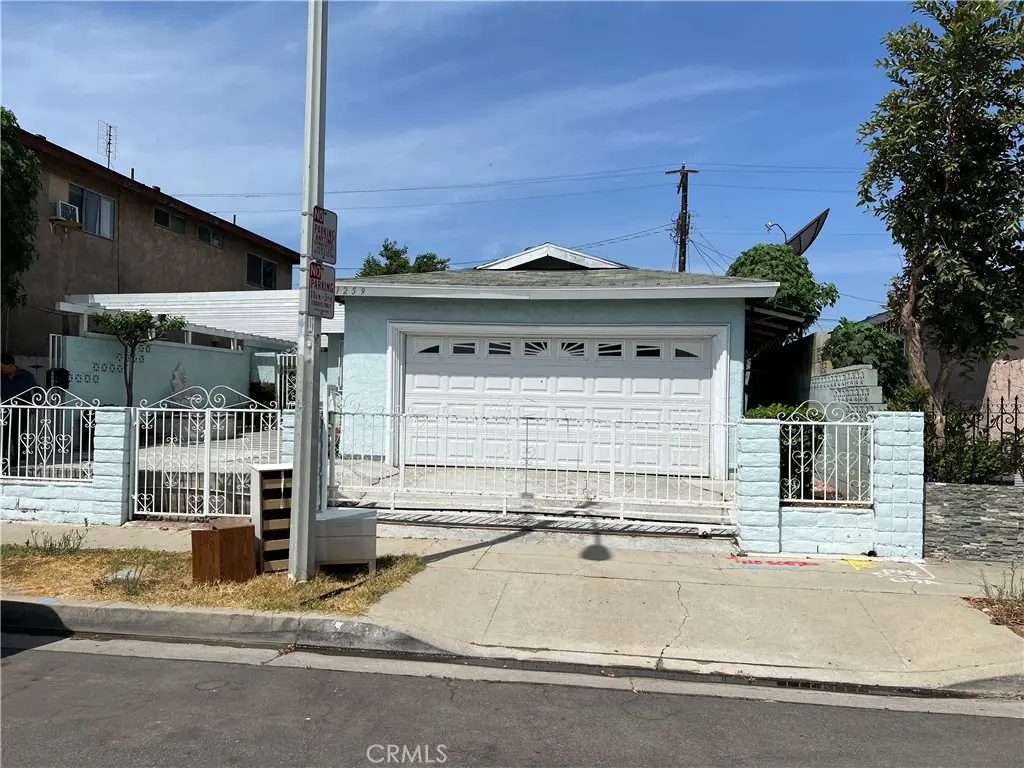 Single Family Residence for sale at 1259 S. Arizona Ave., Los Angeles, CA featuring 5 beds and 6 baths